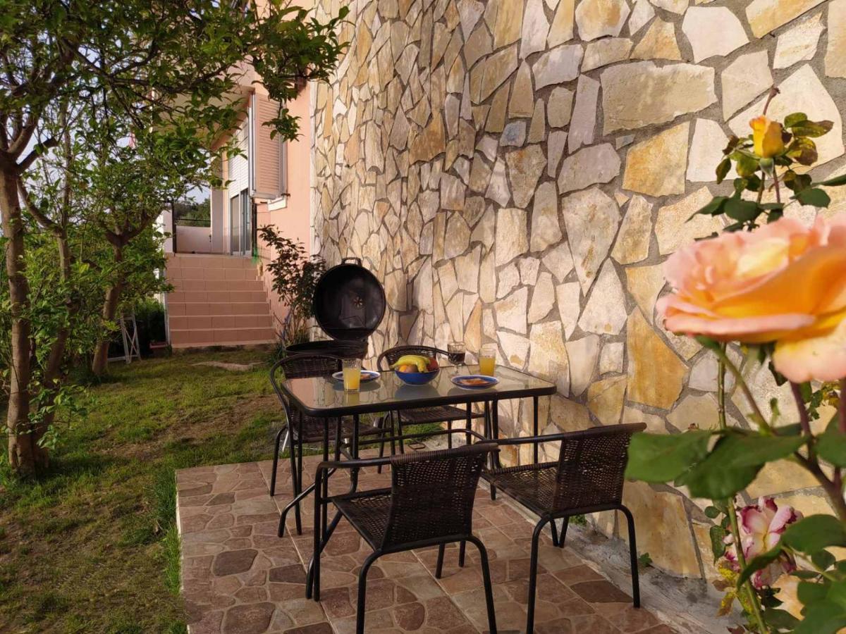Olive Tree Hillside Apartment ستالوس المظهر الخارجي الصورة