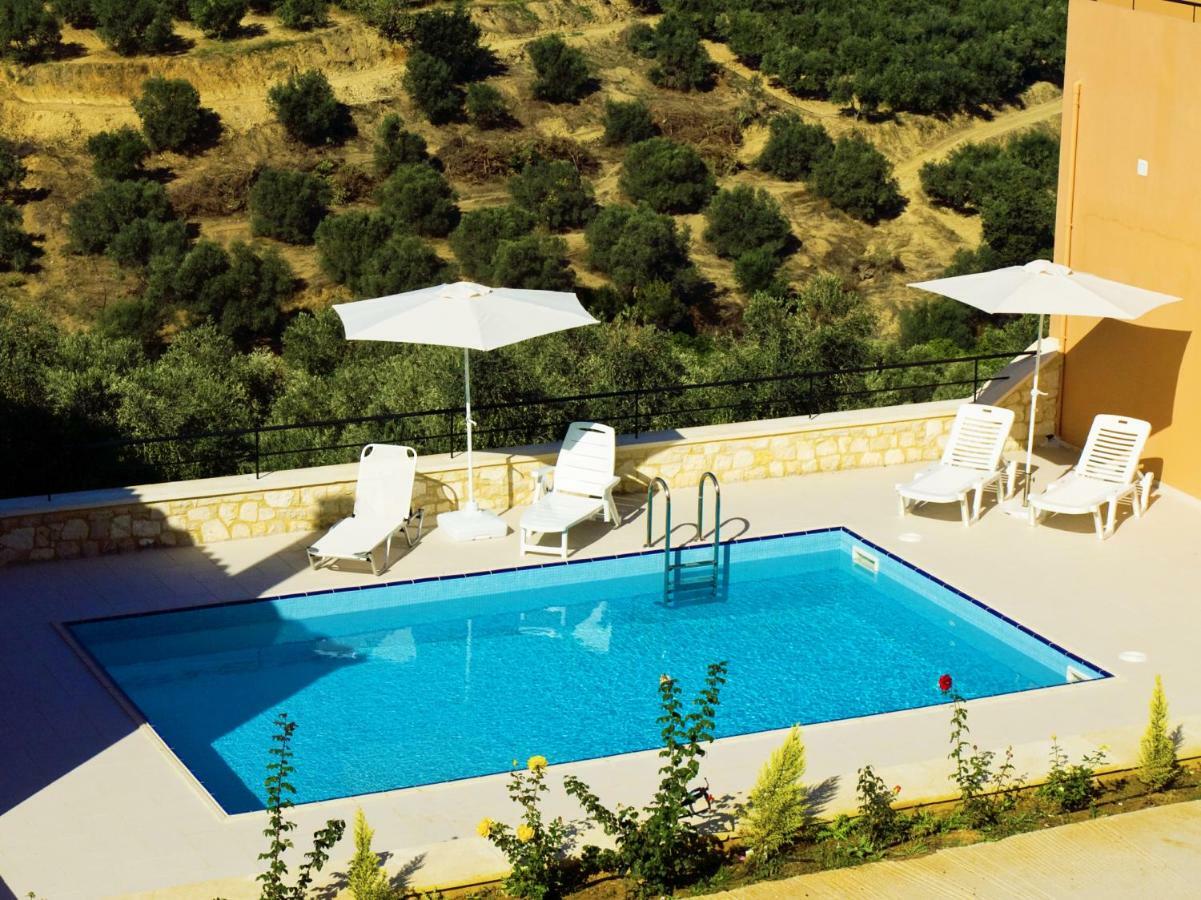 Olive Tree Hillside Apartment ستالوس المظهر الخارجي الصورة