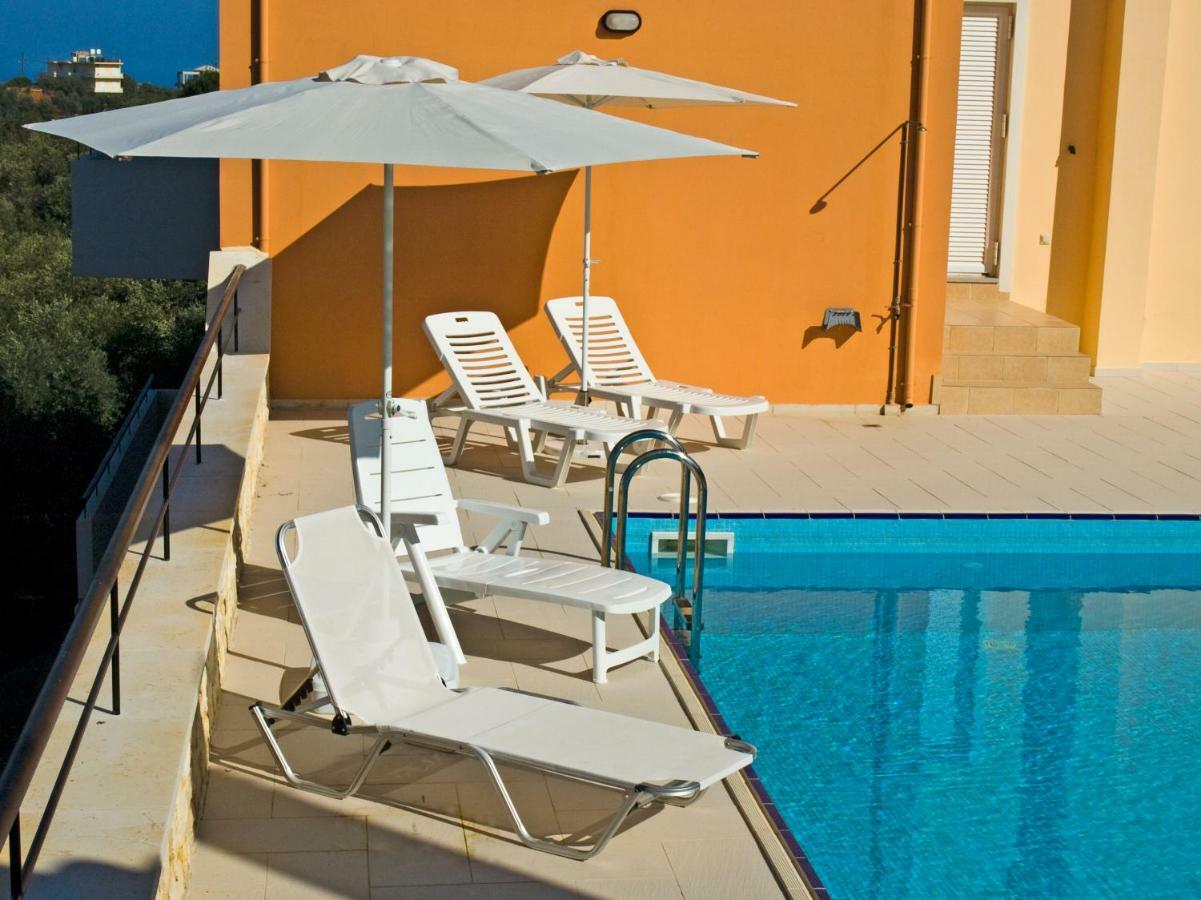Olive Tree Hillside Apartment ستالوس المظهر الخارجي الصورة