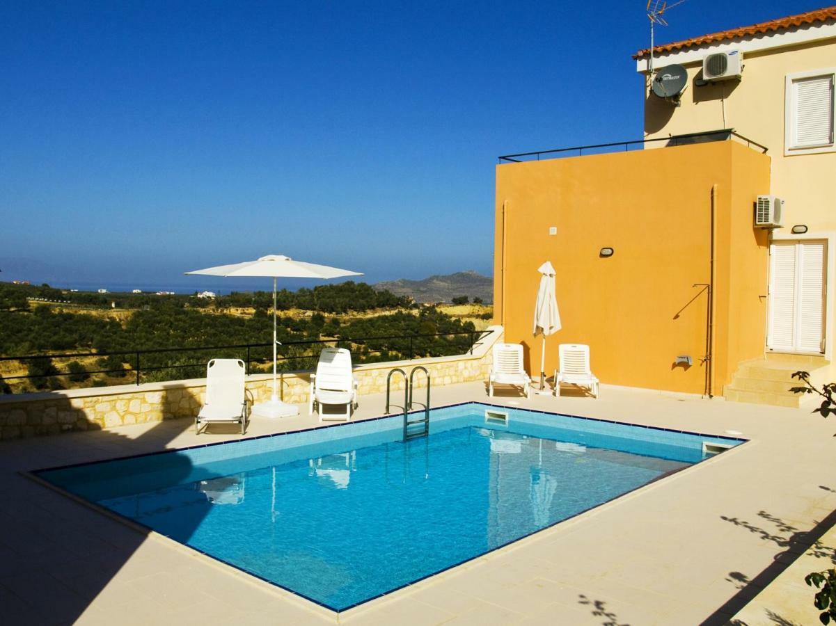 Olive Tree Hillside Apartment ستالوس المظهر الخارجي الصورة